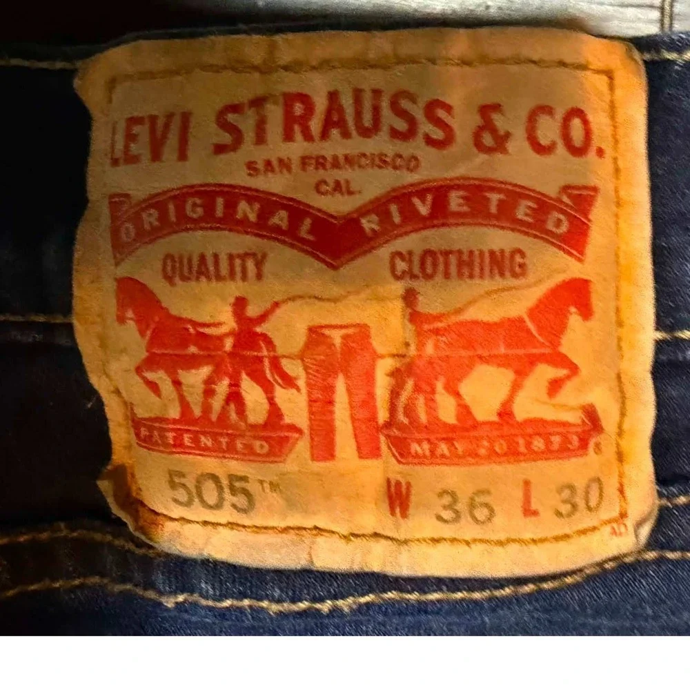 Levis 505 Regular Fit Straight Leg Jeans Mens 36x30 Dark Indigo Blue Denim